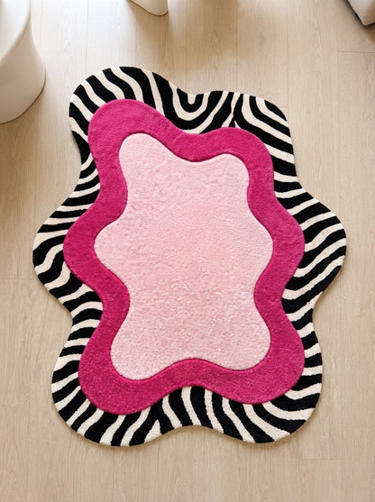 Pink Zebra Accent hand-tufted rug, image 1