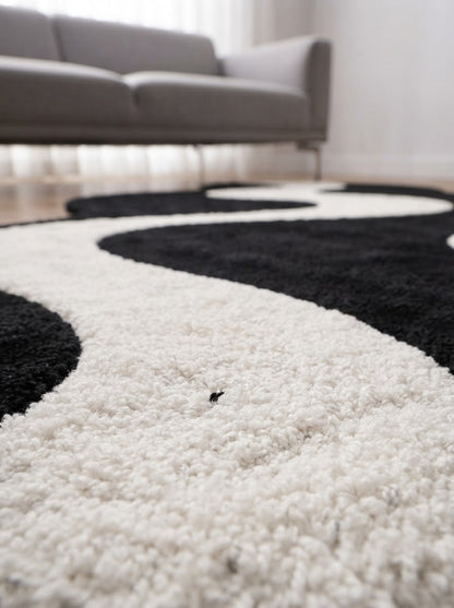 Black and Cream Wavy hand-tufted rug, image 6